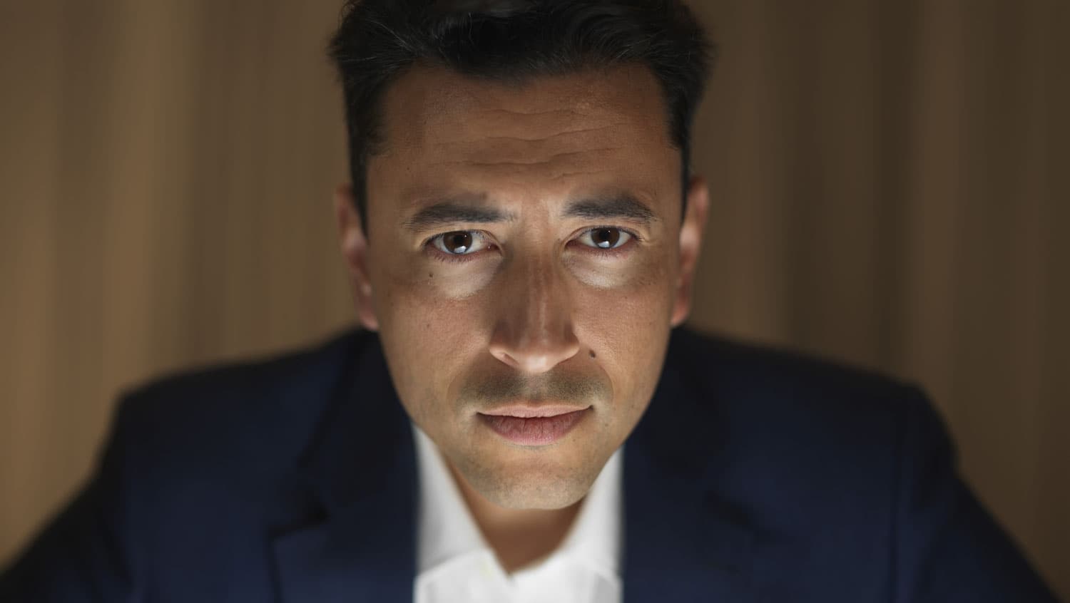 Photo relit with Vividon photoshop plugin, studio lighting applied in post-production